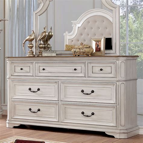Solid Barely Used Dresser. . Used dressers